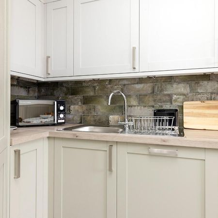 Joivy Beautiful Apartment, Private Garden, Calton Hill Edinburgh Bagian luar foto