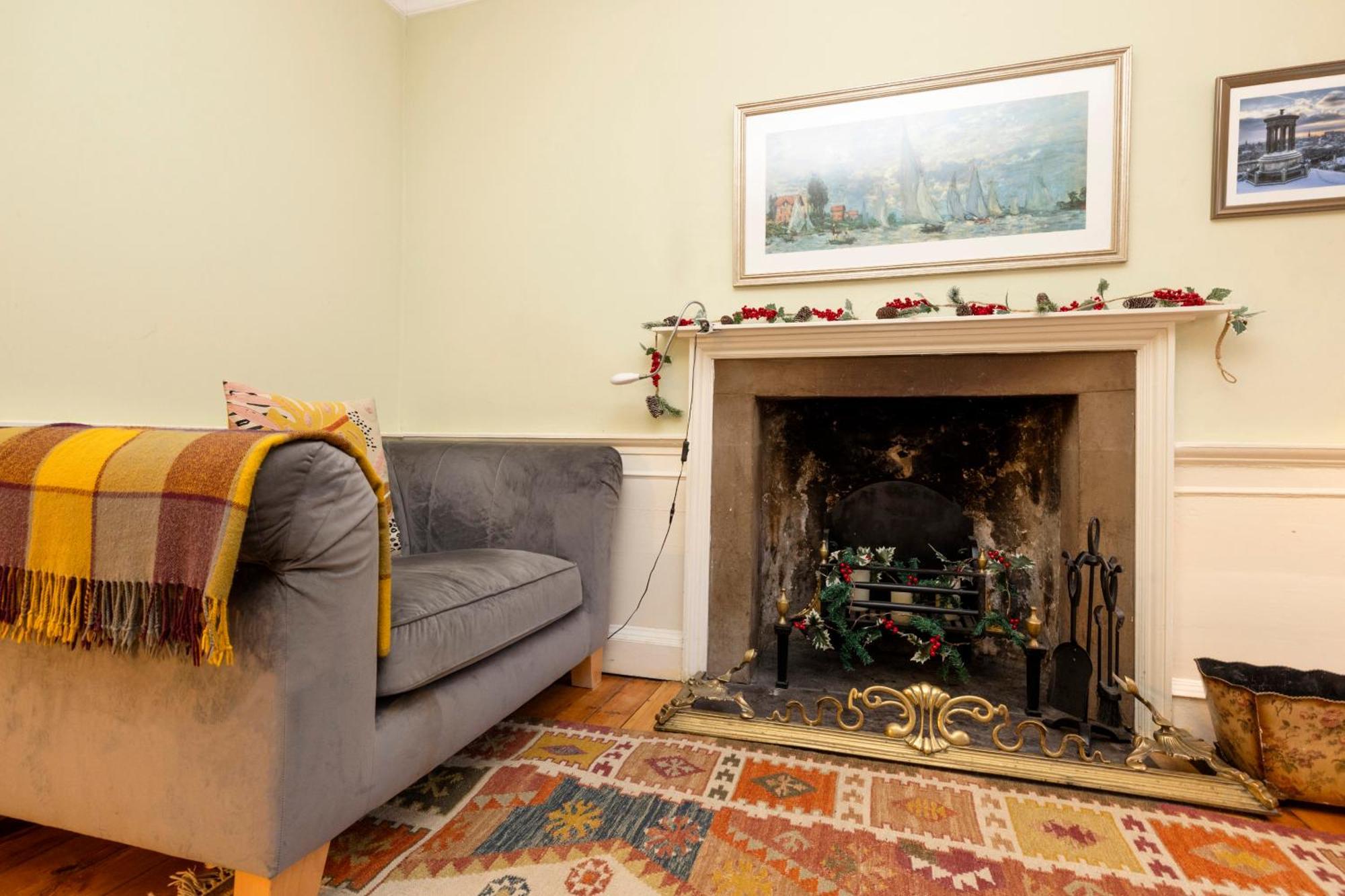 Joivy Beautiful Apartment, Private Garden, Calton Hill Edinburgh Bagian luar foto
