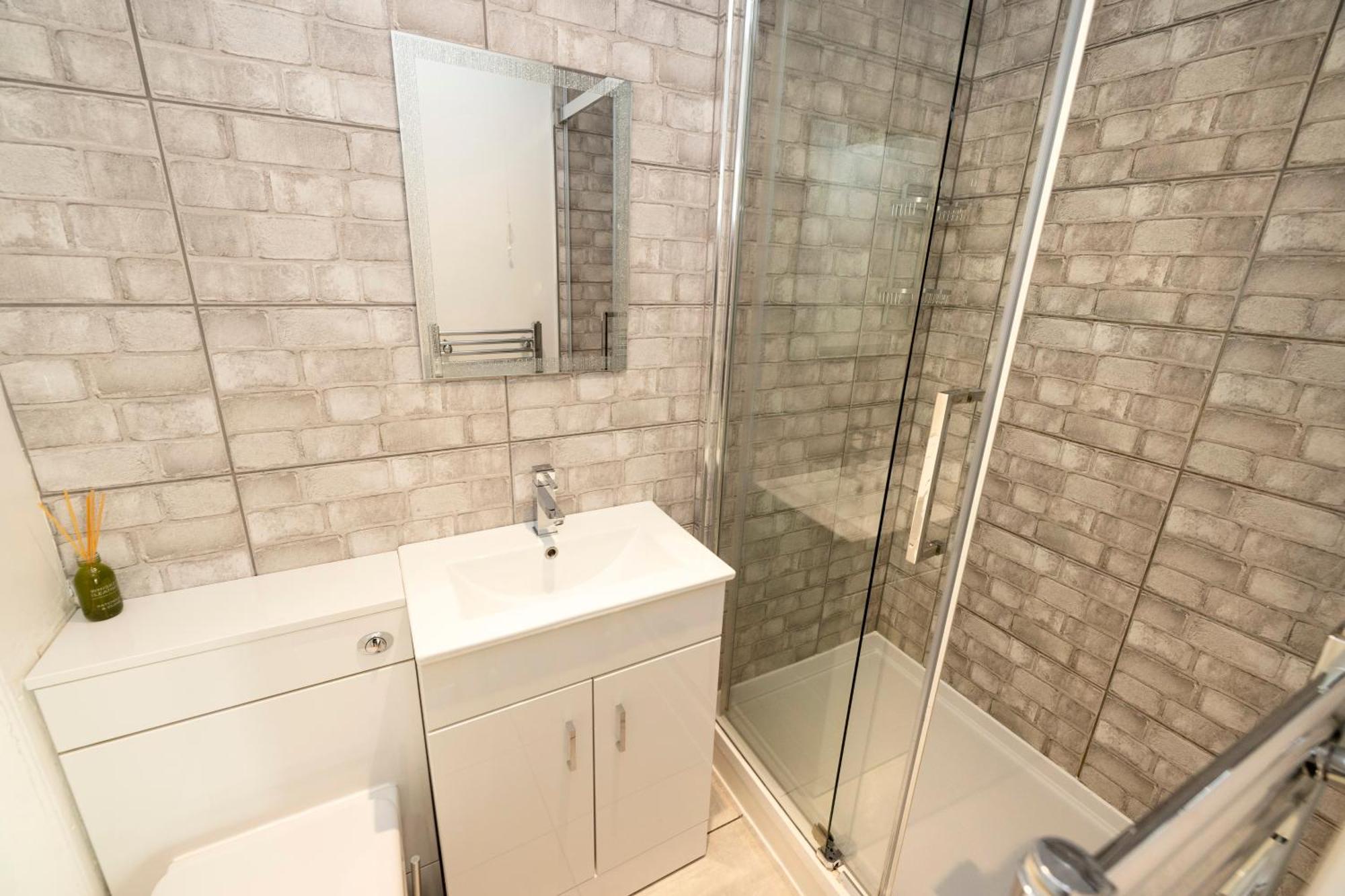 Joivy Beautiful Apartment, Private Garden, Calton Hill Edinburgh Bagian luar foto